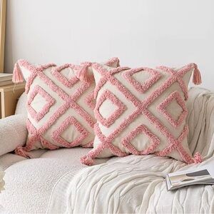 Pink and White Geometric Throw Pillows Set